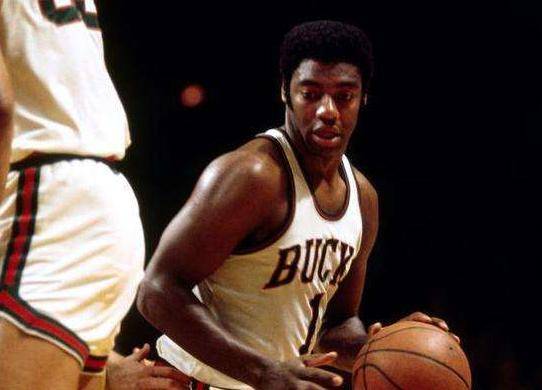 中绽放光芒 中绽放光芒